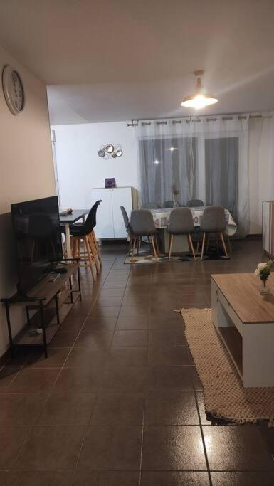 F4 - Duplex Spacieux Proche D'Orly Apartment Ати-Мон Екстериор снимка